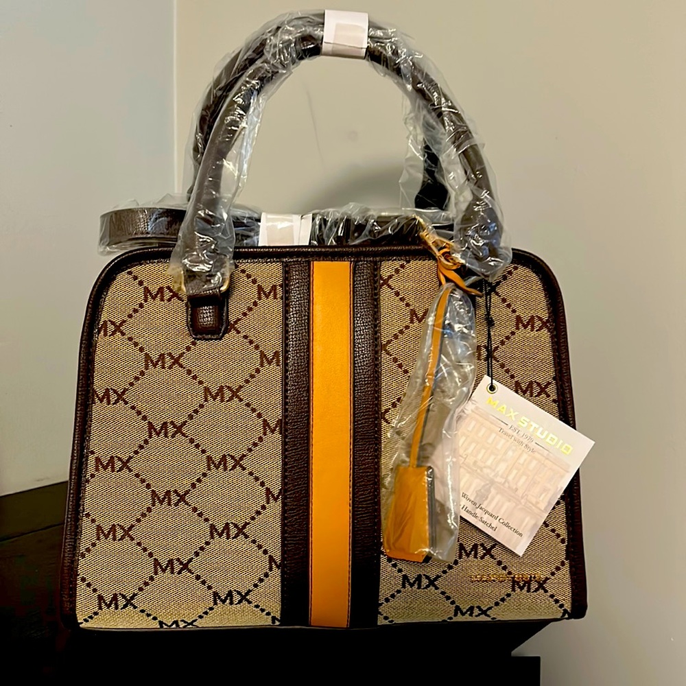 Max Studio purse brand new